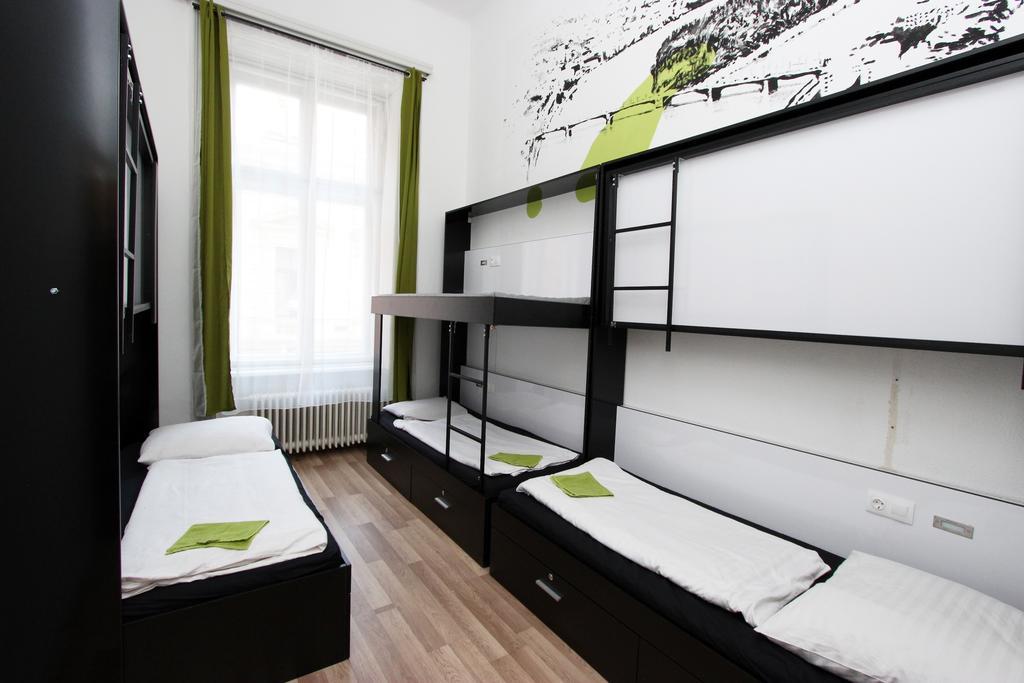 Adagio Hostel 1.0 Oktogon Budapest Room photo