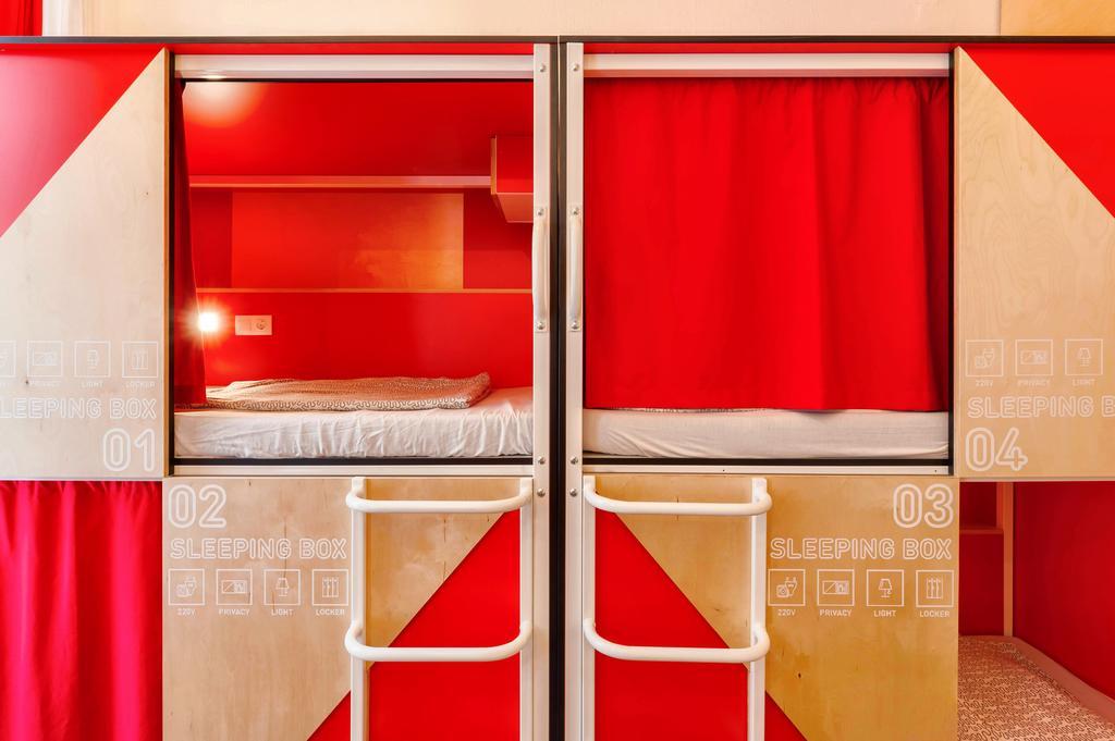 Adagio Hostel 1.0 Oktogon Budapest Exterior photo