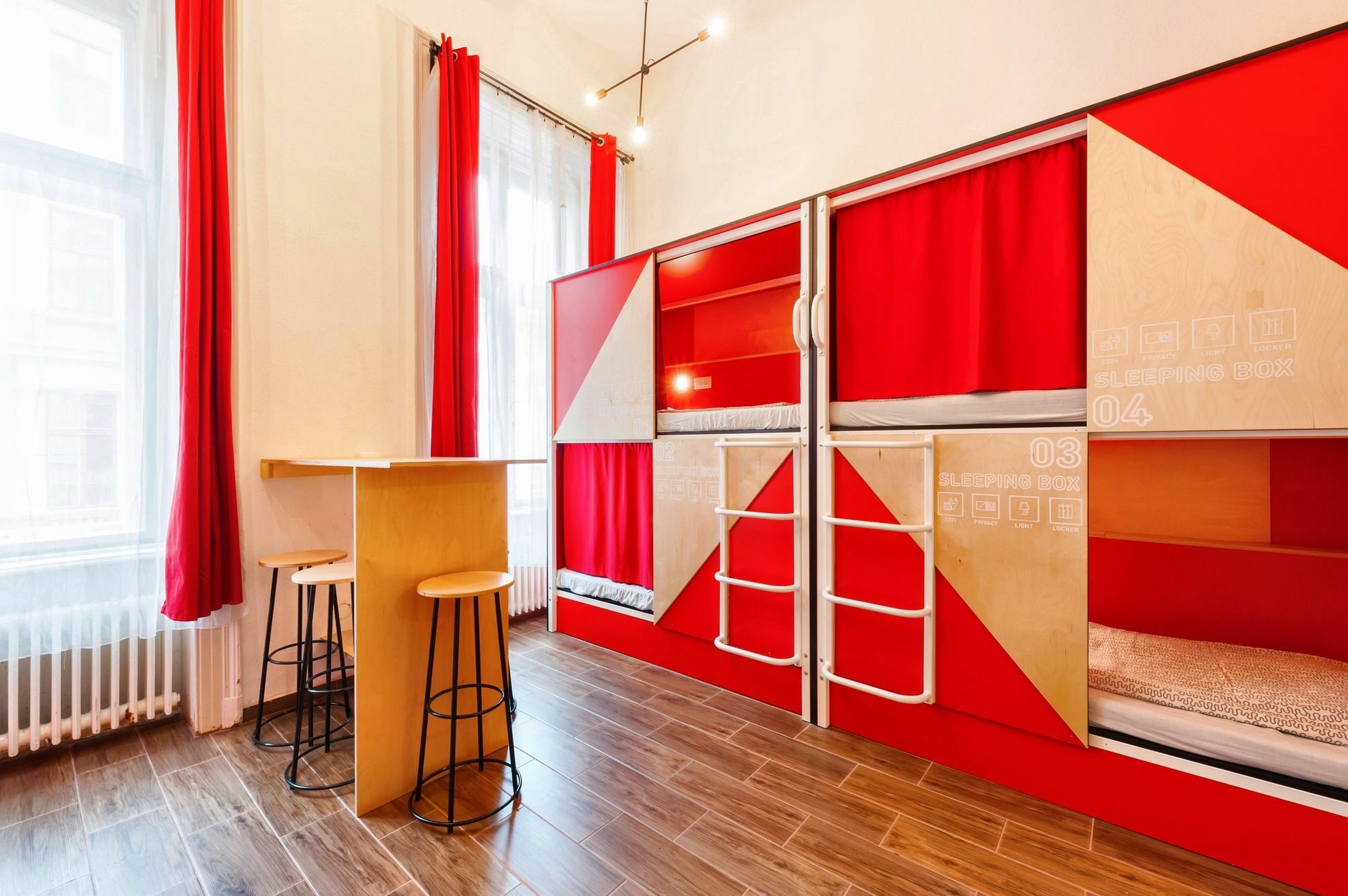 Adagio Hostel 1.0 Oktogon Budapest Exterior photo