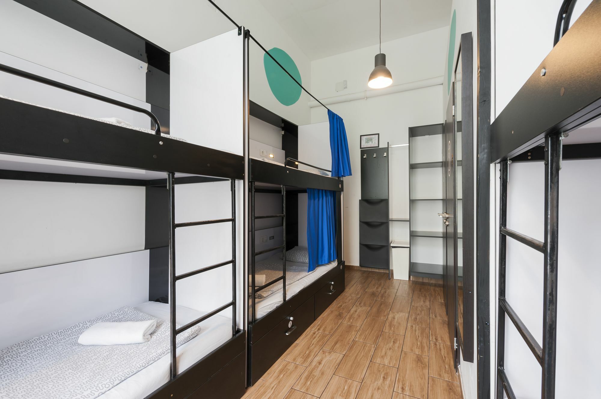 Adagio Hostel 1.0 Oktogon Budapest Exterior photo